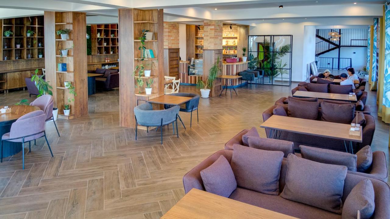 Olimp Hotel Bosteri Extérieur photo